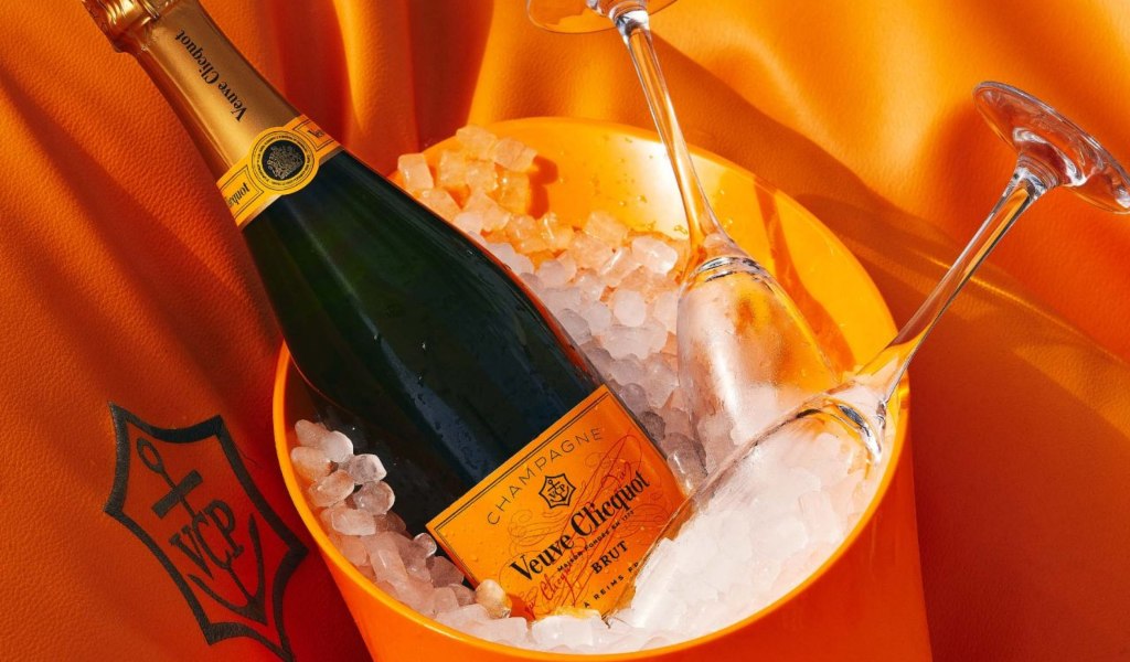 VEUVE CLICQUOT