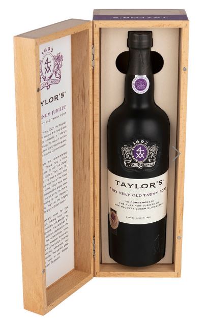 Taylor's Platinum Jubilee Queen Elisabeth II Very Limited Edition 75cl 20° + Wooden GBX (R) GBX x1