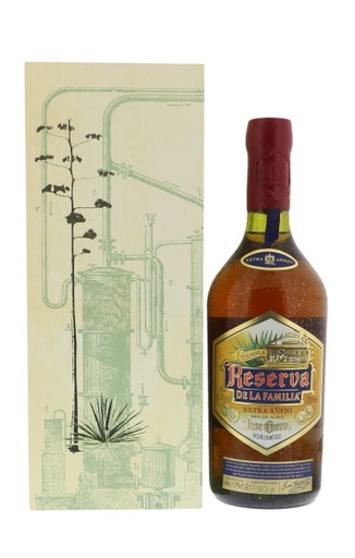 [T-44.3] José Cuervo Reserva de la Familia 2007 70cl 38° (R) GBX x3